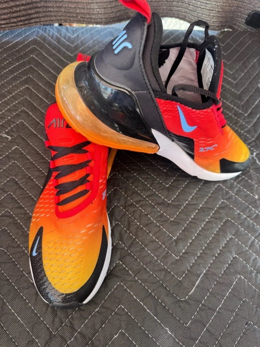 Nike Air Max 270 Red to Orange Gradient Running Shoes